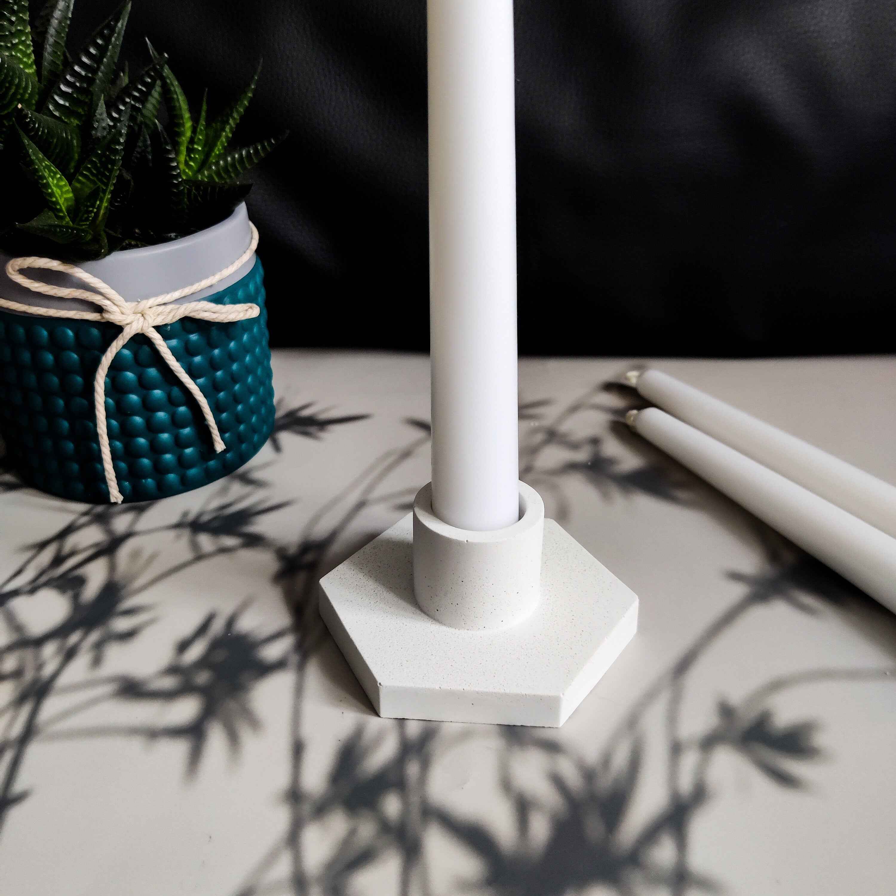 Geometrical candlestick holder, sparkle taper candle holder